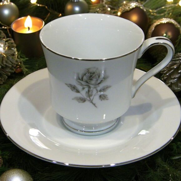International Fine China ALLURE Footed Tea Coffee Cup and Saucer Set 6036 - Picture 2 of 6